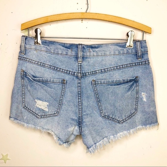 FREE people button fly, raw hem distressed shorts - Picture 9 of 10